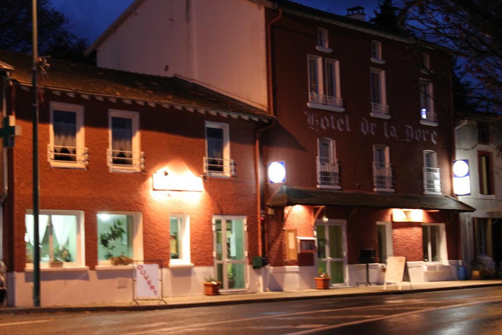 Logis Hotel Restaurant De La Dore Vertolaye Buitenkant foto